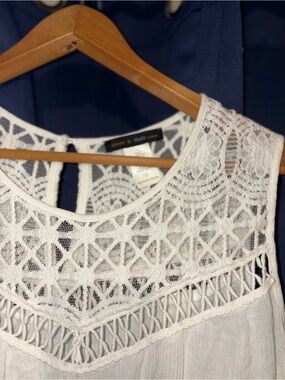 White Lace Yoke Sleeveless Top